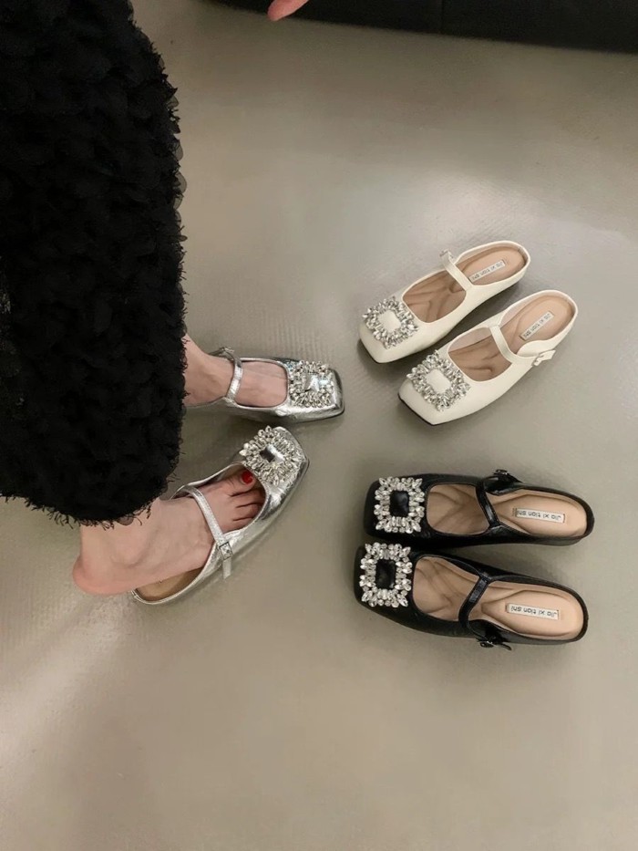 Dép nửa dép Baotou dành cho nữ, bên ngoài đế dày kèm váy, mũi vuông, đính đá, miệng nông, bên trong