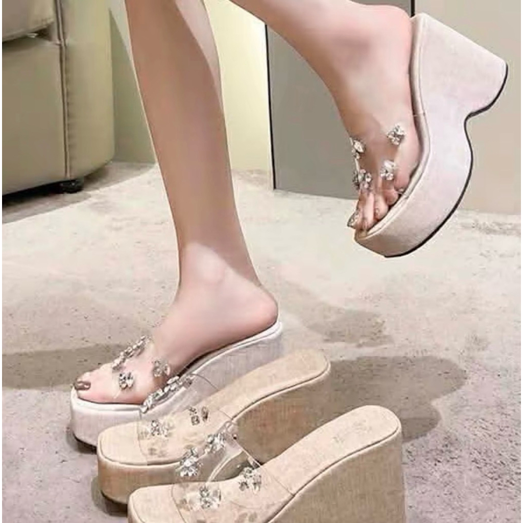 Dép suồng quai trong đính đá đế bằng ()