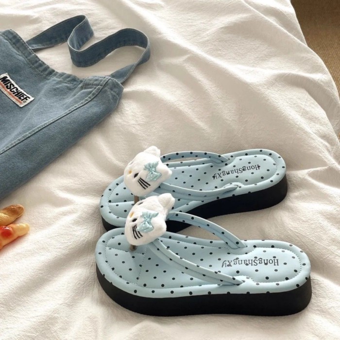 Dép xỏ ngón đế dày màu kem cho bé gái đi biển Dép xỏ ngón thoáng khí chống trượt