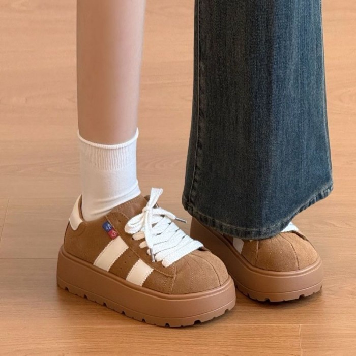 Giày rèn luyện đạo đức có dây buộc xếp chồng lên nhau, giày thể thao tăng chiều cao, trang phục đi