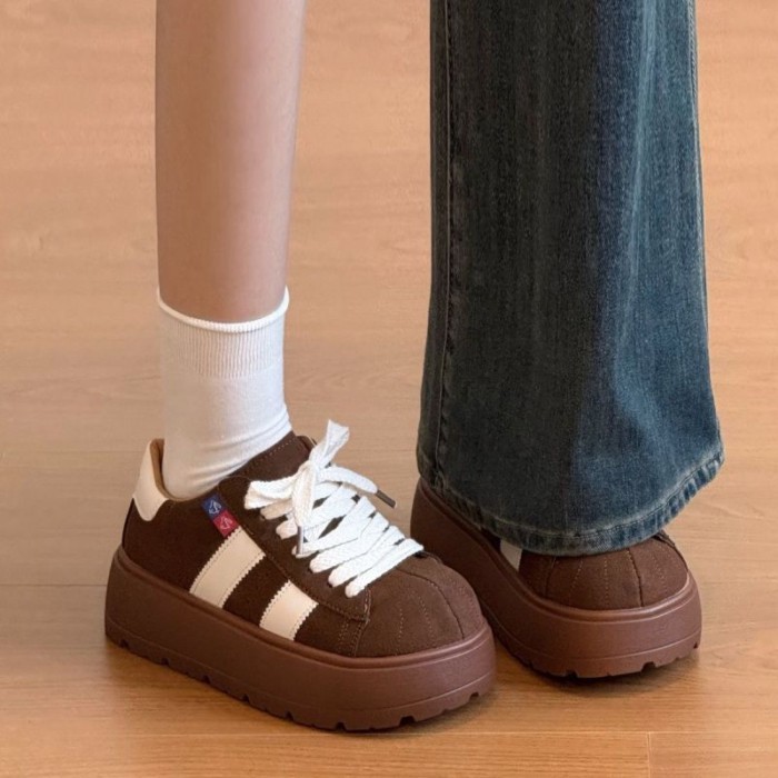 Giày rèn luyện đạo đức có dây buộc xếp chồng lên nhau, giày thể thao tăng chiều cao, trang phục đi
