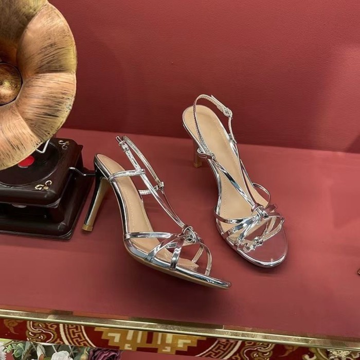 Giày sandal cao gót da sáng màu mùa hè, dép quai chéo thanh lịch và sang trọng