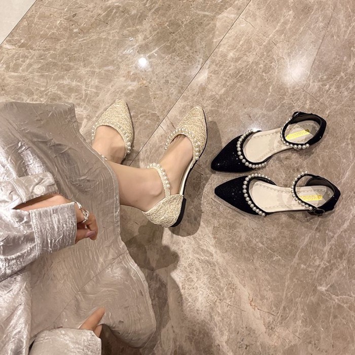 Giày sandal đế bằng một mũi nhọn mùa hè dành cho nữ với giày đế bệt và ngọc trai rỗng thoáng khí