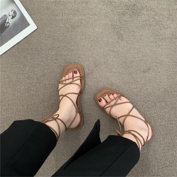 La Mã Giày Sandal Nữ Mùa Hè Ins Đa Năng Đáy Bằng Sinh Viên Phong Cách Hàn Quốc Thiết Kế Quai Cổ Tíc
