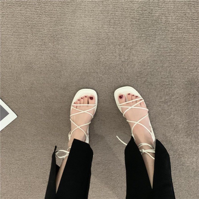 La Mã Giày Sandal Nữ Mùa Hè Ins Đa Năng Đáy Bằng Sinh Viên Phong Cách Hàn Quốc Thiết Kế Quai Cổ Tíc