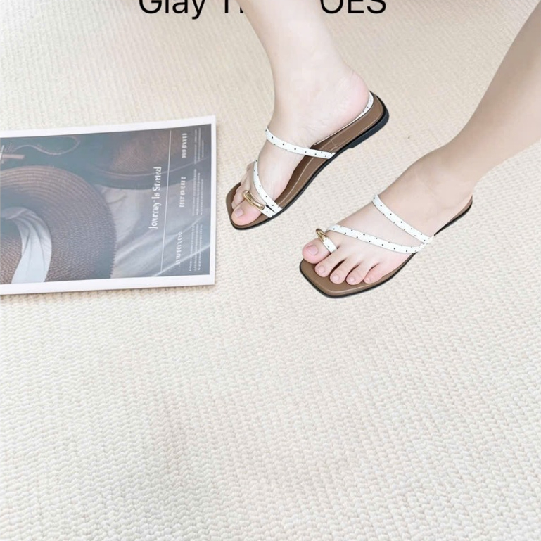 dép Nữ Xỏ Ngón Chấm Bi TN SHOES, Dép Quai Mảnh Phối Khóa Kim Loại Mũi Vuông Êm Chân Đi Chơi Đi Biển DX01
